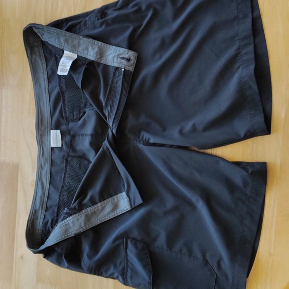 🏔️ Columbia Angus 10" Cargo Shorts. Size 42. - Picture 9 of 16